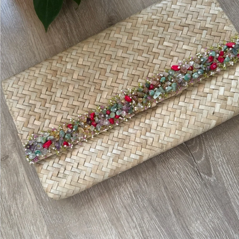 Vintage Crystal Beaded Straw Woven clutch